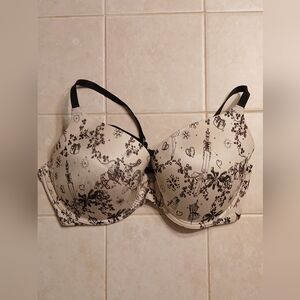 Cute Victoria's Secret bra!